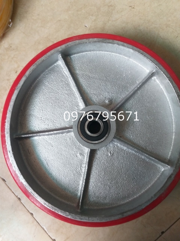 Bánh xe Pu Gang 300x70mm bac đan 6304