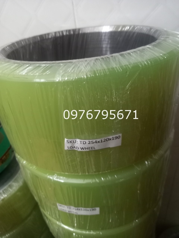 Xe nâng Komatsu Bánh tải 254x120x190mm