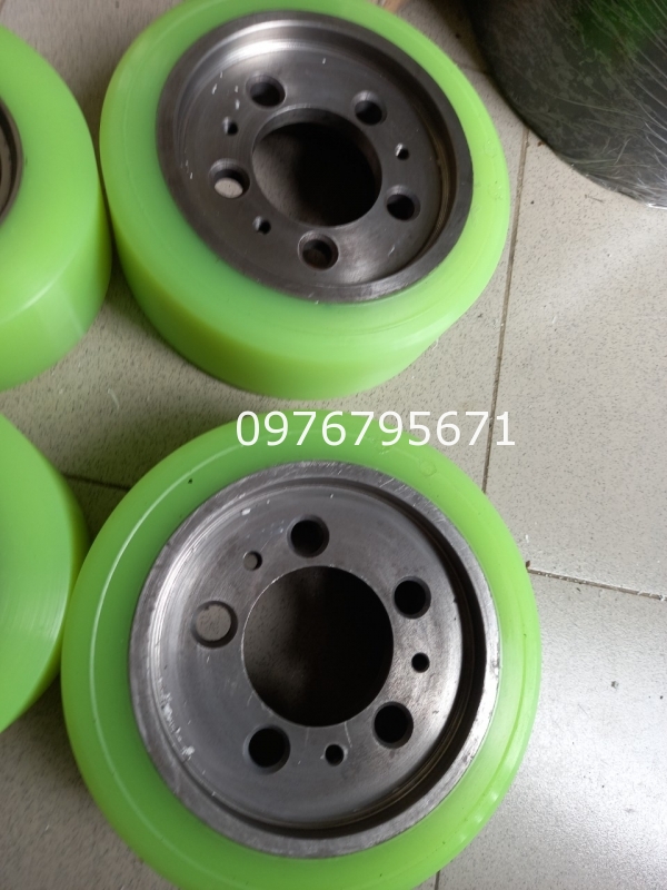 Xe nâng Linde T20  bánh lái xe nâng điện PU 250x102