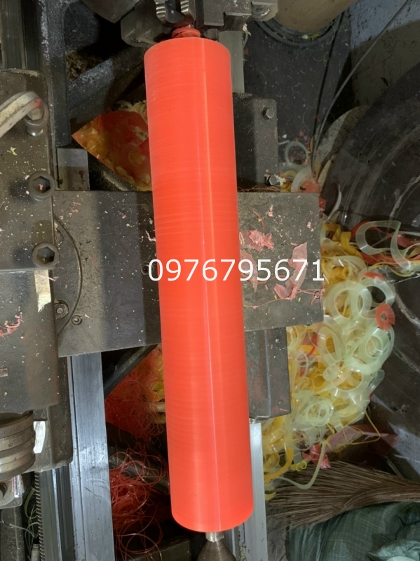 Gia Công đắp Trục Pu đỏ Cao su Chịu Nhiệt