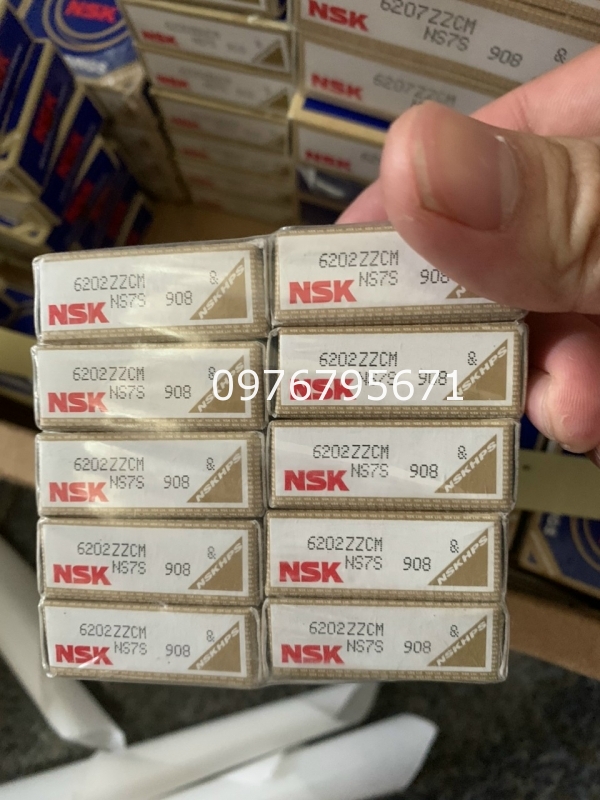 Bạc Đạn NSK 6202 ZZ Vòng Bi NSK 6202 ZZ 15mm x 35mm x 11mm.