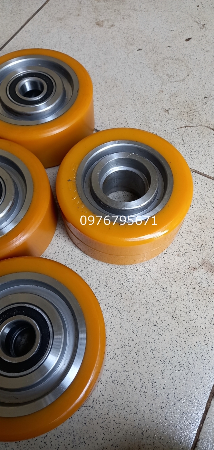 Xe nâng Điện HYTER Bánh cân bằng PU 125x60x20