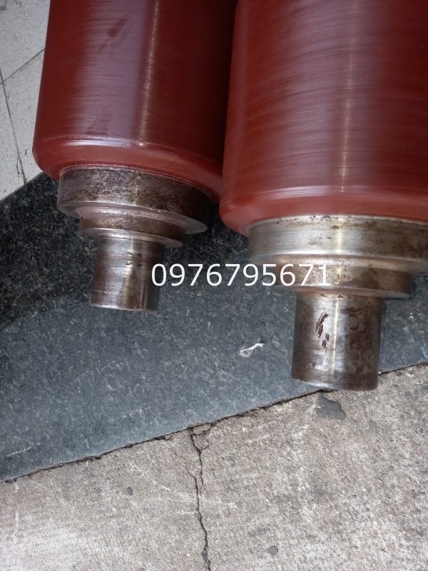 Gia công Trục Pu cốt thép con lăn ép máy cán giấy
