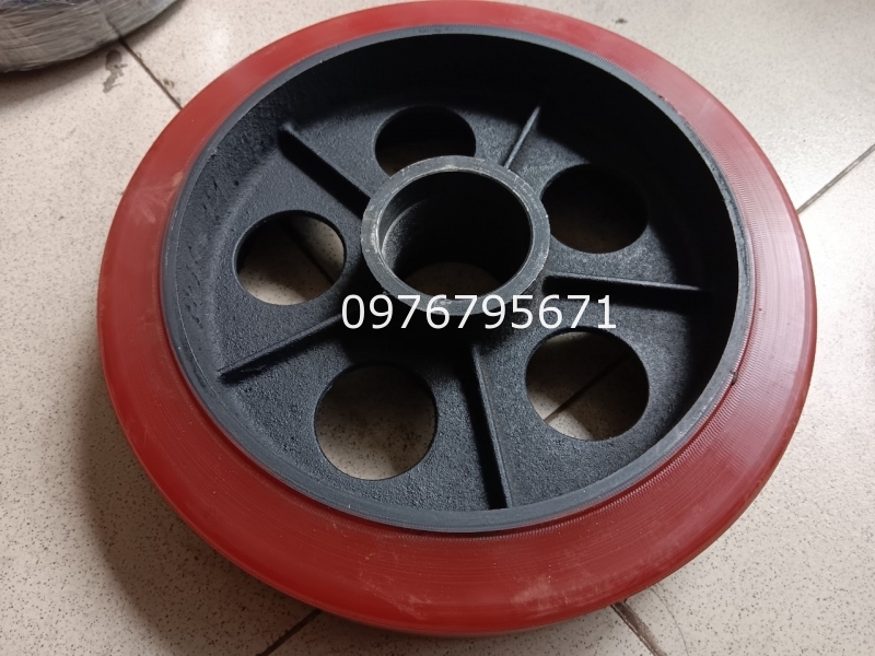 Gia công bánh xe Pu phi 300x75 bạc đan 6206