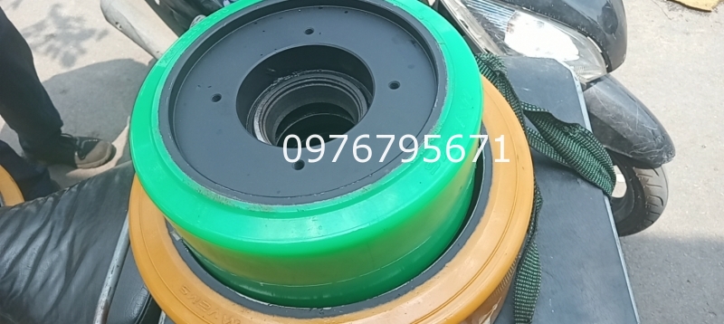 Xe nâng HELI CQD18 Bánh tải PU 254x120x190mm
