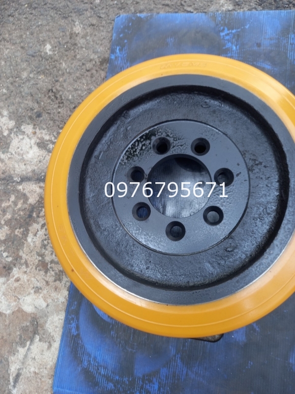 Xe nâng điện Bánh lái của con LINDE R20