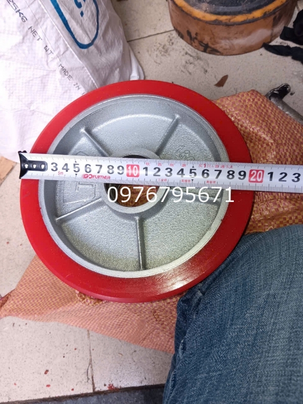 Bánh xe nâng tay pu 200x50x47mm