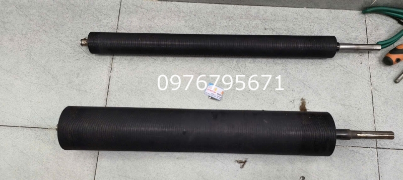 Gia công bọc đắp truc PU inox phi 90 dài 685mm pu 80shore