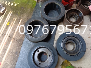 Xe nâng điện KOMATSU FB15 12 Bánh tải cao su 254x120x158mm