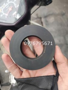 con lăn cao su phi 75 đường kính trong 40 ngang 15mm