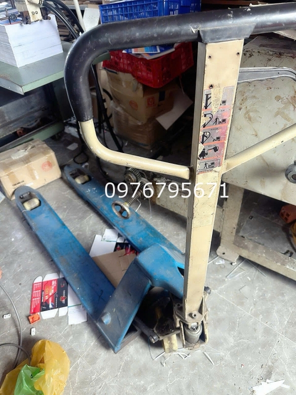 Cty Trung Đạt chuyên mua xe nâng tay cũ gia cao
