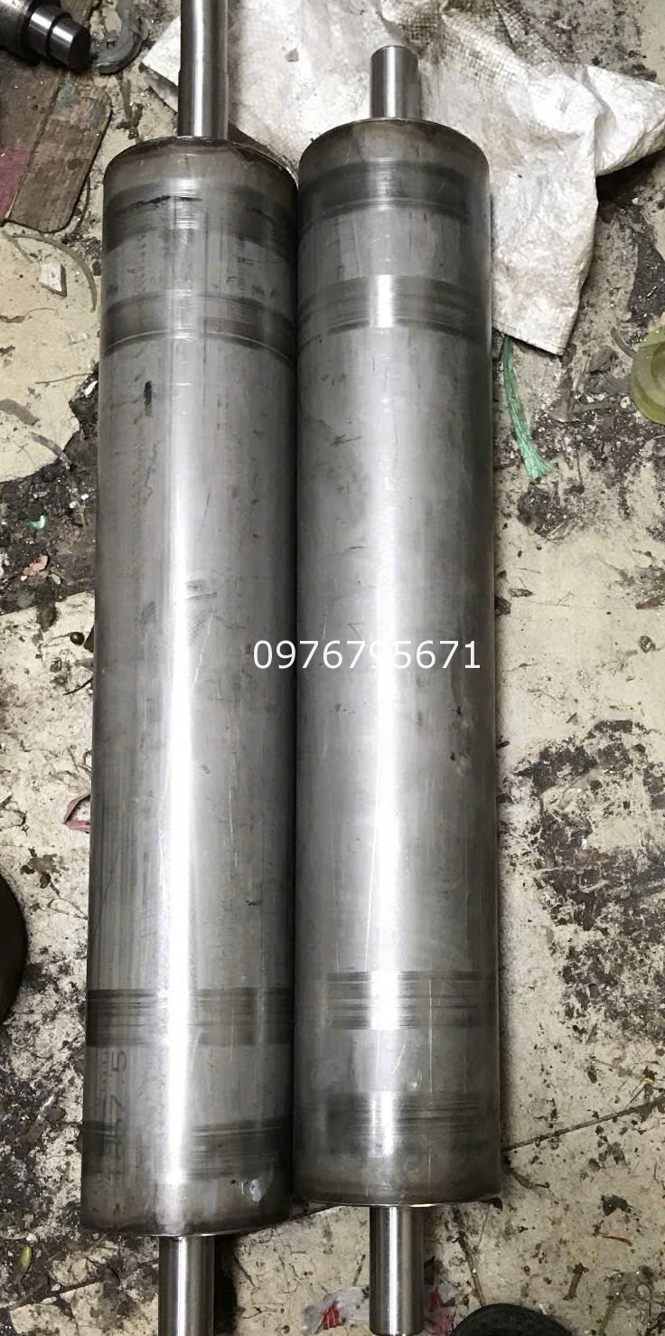 Gia công Trục inox 304 Bọc trục pu phi 110 dài 250mm