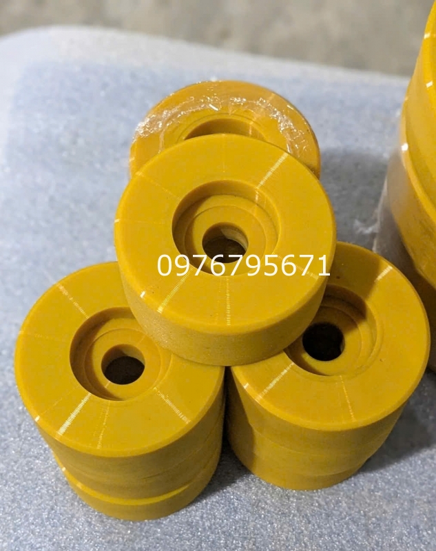 Phốt PU vàng 80 Shore D102x25 bạc đạn 6202 – Con lăn cao su D73x33 chất lượng cao