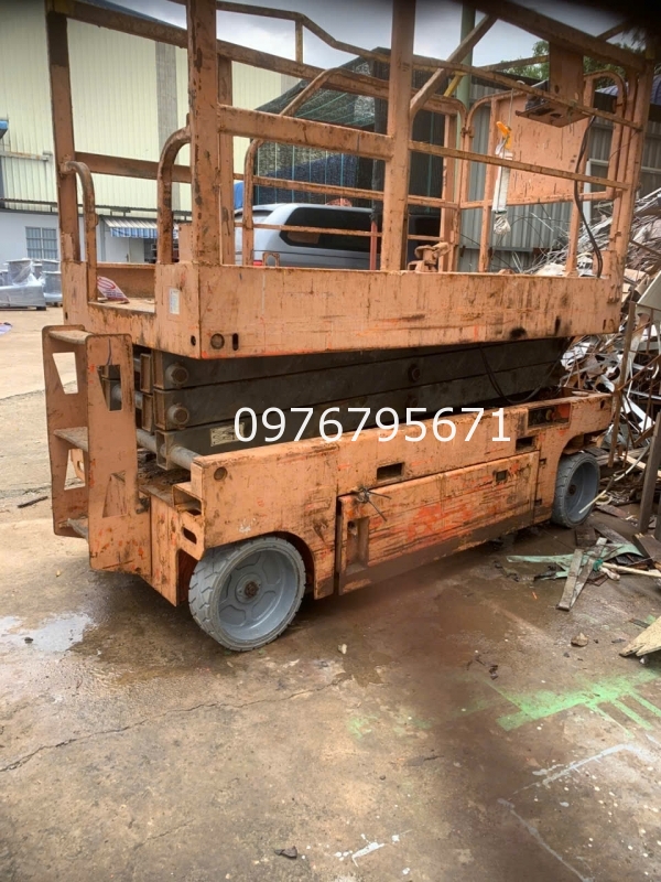 Xe nâng người Bánh cao su 380x127mm