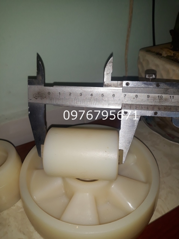 Bánh xe Nâng Tay Nylon 70x51mm Xe nâng MITSULIFT