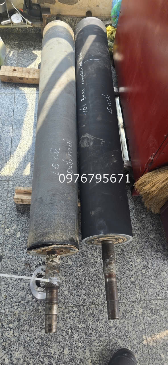 CTY TRUNG ĐẠT Bọc Trục Cao Su 120x1340mm sửa Đầu cốt trục Thép