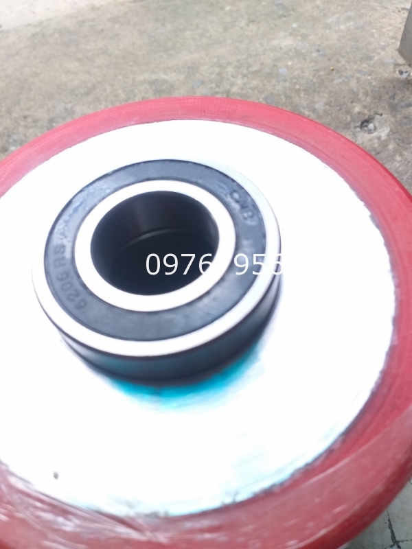 B&aacute;nh Xe con lăn Pu 160mm cao 60mm bạc đạn 6206