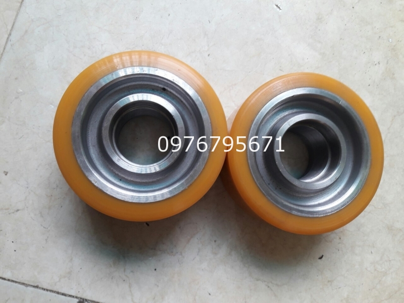 Bánh xe pu 125x50 bạc đạn 6205